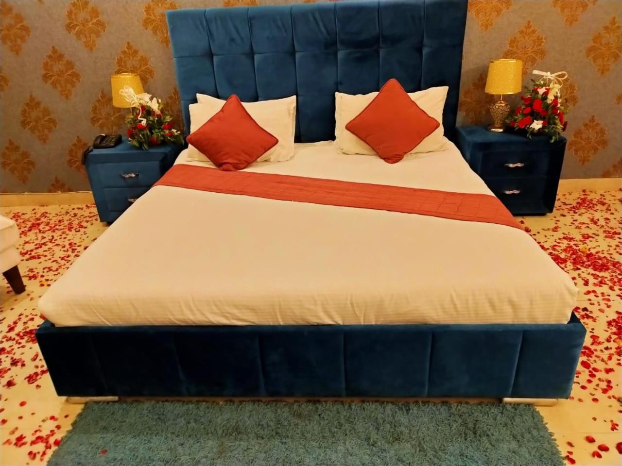Westin Suites Lahore Værelse billede